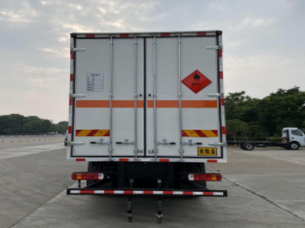 歐航CSC5180XRQB6易燃氣體廂式運輸車